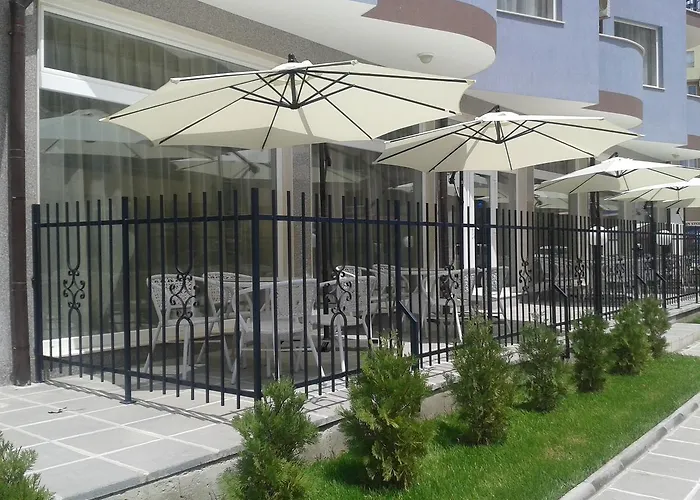 Sunny Beauty Palace Hotel 4*